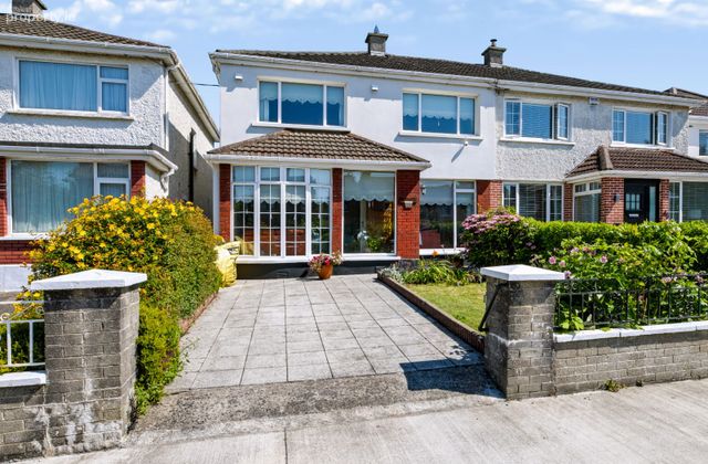 43 Walnut Rise, Courtlands, Griffith Avenue, Dublin 9 - Click to view photos