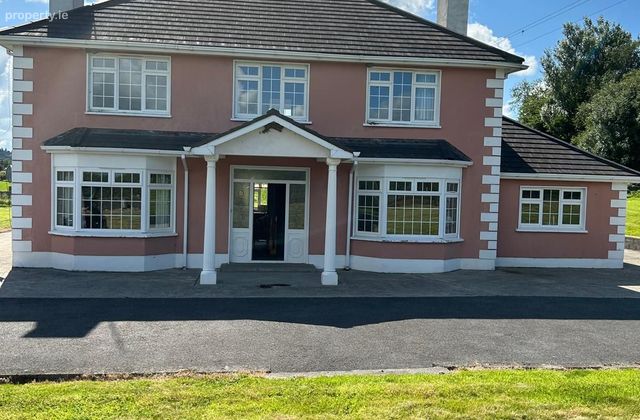 Ballyporeen, Cahir, Co. Tipperary, Ballyporeen, Co. Tipperary - Click to view photos