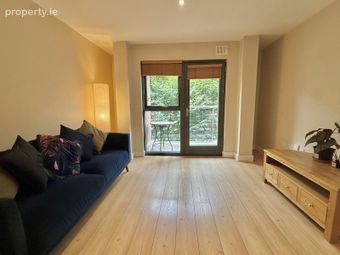 Apartment 50, Hyde Square, Kilmainham, Dublin 8 - Image 4