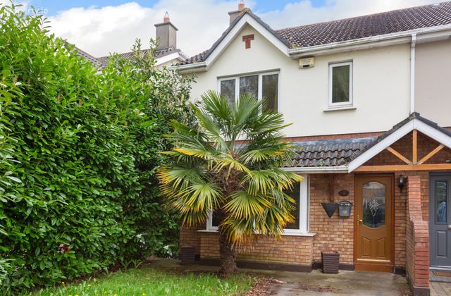 8 Brookfield, Finnstown Abbey, Lucan, Co. Dublin, Lucan, Co. Dublin - Click to view photos
