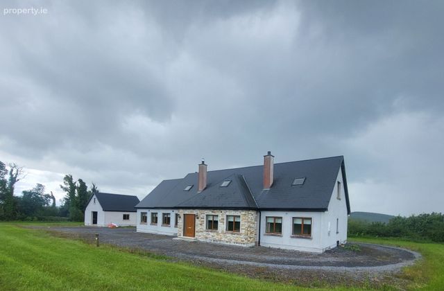 Seltan Lake View, Seltan Hill, Gorvagh, Co. Leitrim - Click to view photos