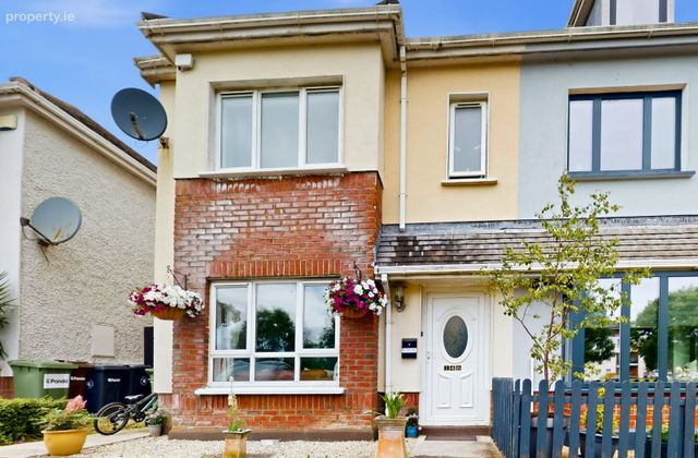 146 Moylaragh Crescent, Balbriggan, Co. Dublin - Click to view photos