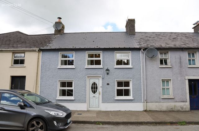 2 Old Chapel, Bandon, Bandon, Co. Cork - Click to view photos