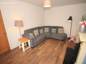 5 Glen Dara Lawn, Ard Cashel, Glanmire, Co. Cork - Image 2