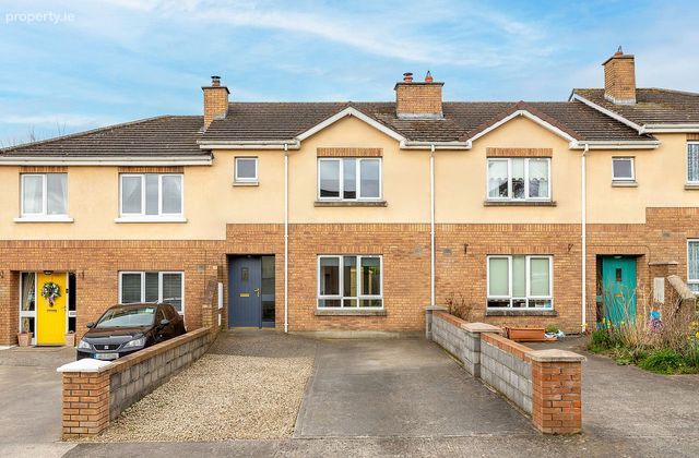 5 Tobair B&aacute;n, Oldcastle Road, Kells, Co. Meath - Click to view photos