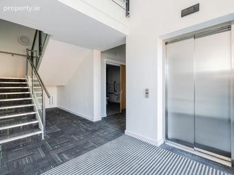 Unit 7 Airport Trade Park, Swords Road, Santry, Co. Dublin, Santry, Dublin 9 - Image 2