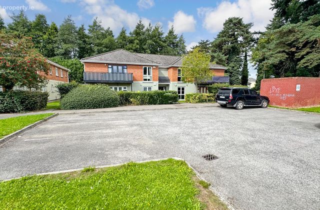 Apartment 8 Curragh Hall House, Tyrrelstown, Dublin 15, Dublin 15 - Click to view photos
