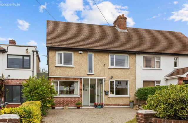 32 Farmhill Road, Dublin 14, Goatstown, Dublin 14 - Click to view photos