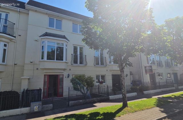 70 Leslies Arch, Old Quarter, Ballincollig, Co. Cork - Click to view photos