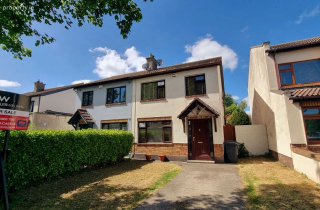 11 Temple Manor Drive, Limekiln, Greenhills, Dublin 12 - Click to view photos