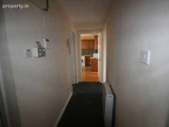 21 The Waterfront, Lynch's Quay, Cobh, Co. Cork - Image 4