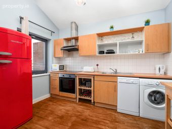 23 Scarlet Row, Essex Street West, Dublin 8, Co. Dublin, Temple Bar, Dublin 8 - Image 2