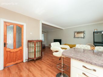 27 Glenties Park, Finglas, Dublin 11, Finglas, Dublin 11 - Image 5