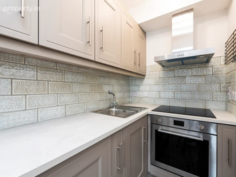 Apt 36, Clifden Court, D07 Kf10, Smithfield, Dublin 7 - Image 2