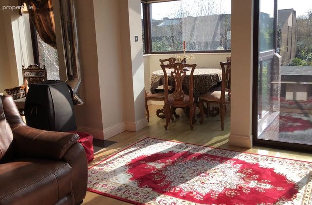Leeson Village, Donnybrook, Dublin 4 - Click to view photos