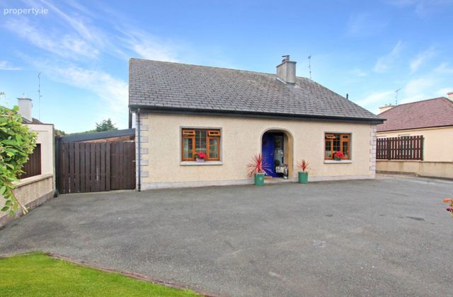 Carmel Cottage, Bree, Castleblayney, Co. Monaghan - Click to view photos