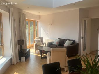 Apartment 12, Park Hall, Milltown Avenue, Mount Sa, Milltown, Dublin 6 - Image 4