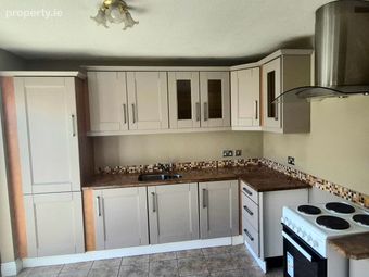 13 Belcamp Grove, Dublin 17, Priorswood, Dublin 17 - Image 4