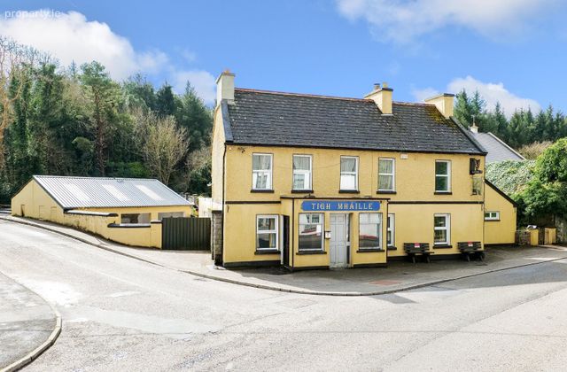 O'malleys Bar (tigh Mh&aacute;ille), Cornamona, Co. Galway, Cornamona, Co. Galway - Click to view photos