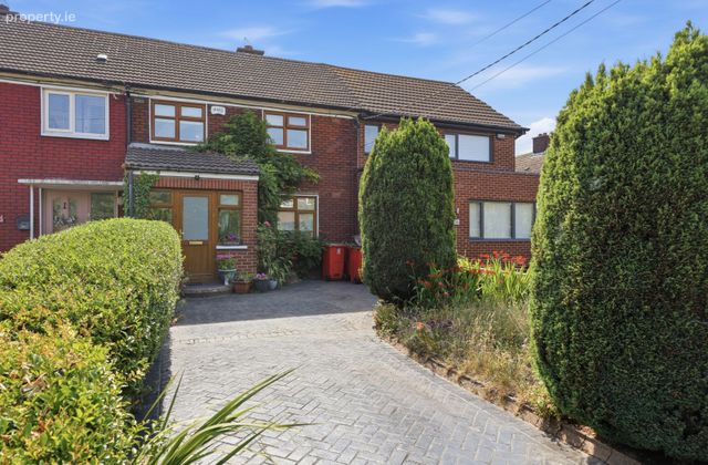 2 Cromcastle Green, Dublin 5, Kilmore, Dublin 5 - Click to view photos