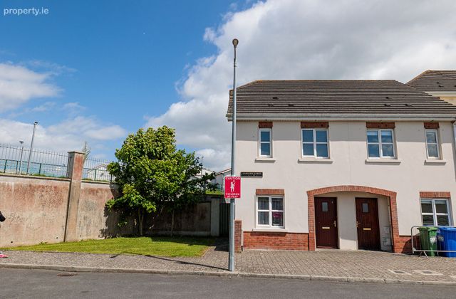 1 Lakeview Court, Pennyfeather Way, Kilkenny, Co. Kilkenny - Click to view photos