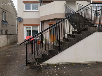28 Elm Court, Castlemartyr, Co. Cork, Castlemartyr, Co. Cork - Image 2