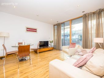 12 Blackwater House, IFSC, Dublin 1 - Image 2