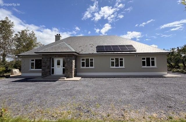 Cashlawndarra, Abbeyknockmoy, Monivea, Co. Galway - Click to view photos