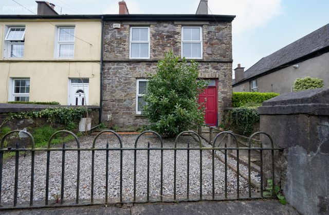 39 Spring Place, Gardiners Hill, St. Lukes, Cork, St. Lukes, Co. Cork - Click to view photos