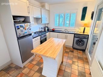 67 Clonlea, Mount Oval Village, Rochestown, Co. Cork - Image 5
