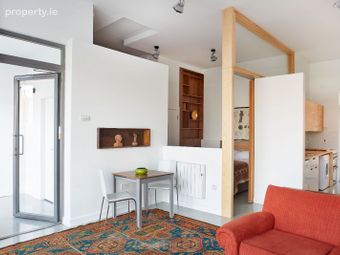 Unit 2, Isoldes Towers, Temple Bar, Dublin 8 - Image 4