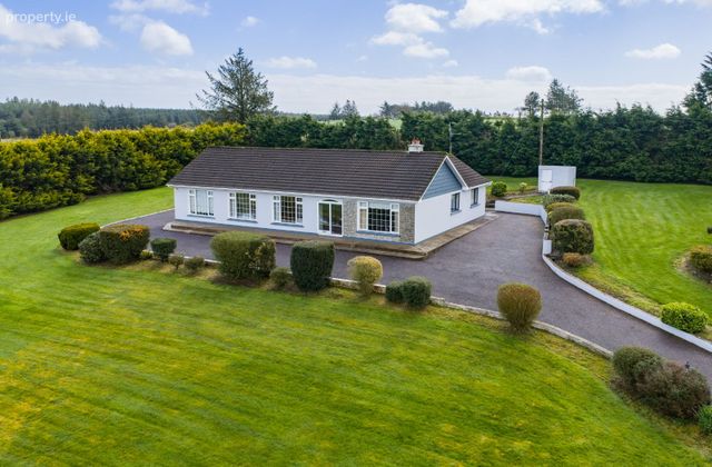 Knockbrack, Burnfort, Co. Cork - Click to view photos