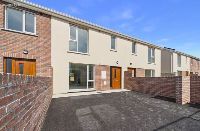 114b Springfort Meadows, Nenagh, Co. Tipperary, 114b Springfort Meadows, Nenagh, Co. Tipperary, E45 Xw98, Nenagh, Co. Tipperary - Click to view photos