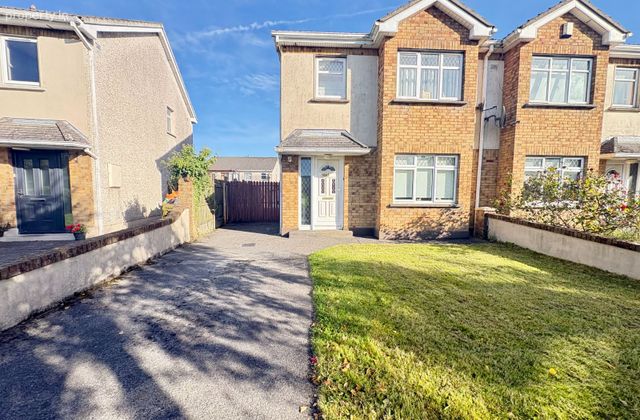 106 Ashefield, Mullingar, Co. Westmeath - Click to view photos