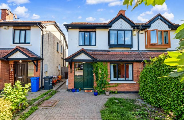 33 The Green, Woodbrook Glen, Bray, Co. Dublin - Click to view photos