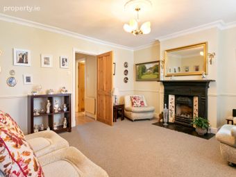 23a Fairbrook Lawn, Rathfarnham, Dublin 14 - Image 2