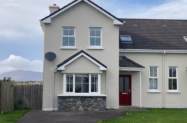 66 Baile An Tooreen, Killorglin, Co. Kerry - Click to view photos