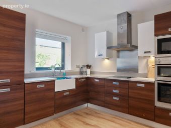 91 The Crescent, Carrickmines Manor, Carrickmines, Dublin 18 - Image 5