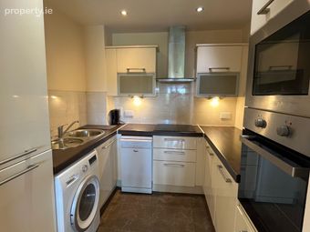 64 Royal Canal Court Waterways, Ashtown, Dublin 15 - Image 4