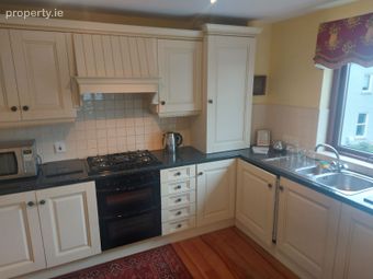 16 Harbour Cottages, Carlingford, Carlingford, Co. Louth - Image 4