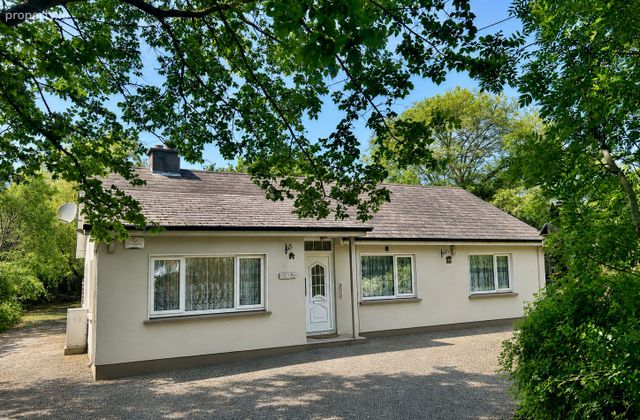 Oaklawn, Salville, Enniscorthy, Co. Wexford - Click to view photos
