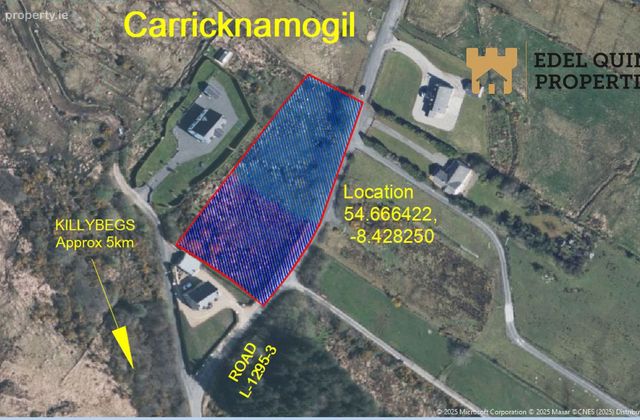 Carricknamoghil, Killybegs, Co. Donegal - Click to view photos