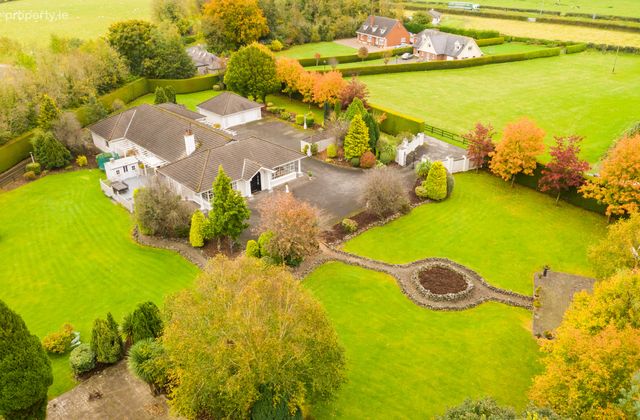 Pitchfordstown, Kilcock, Co. Kildare - Click to view photos