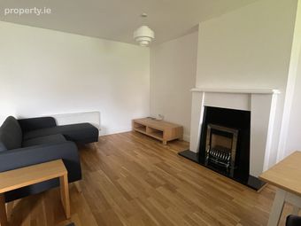 4 Holly House, Garrane Darra, Wilton, Co. Cork - Image 2