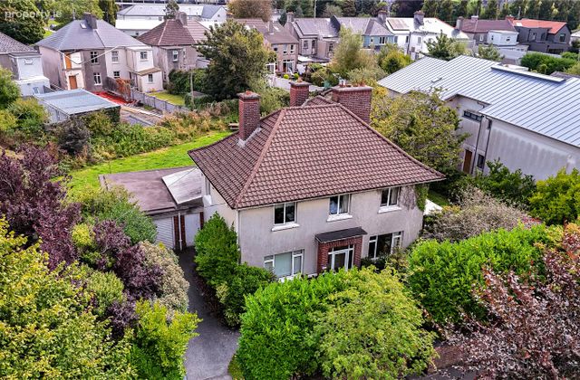 21 Newcastle Park, Newcastle, Galway, Newcastle, Co. Galway - Click to view photos