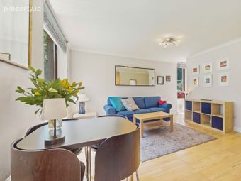 Rowan House, Mespil Estate, Ballsbridge, Dublin 4 - Image 3