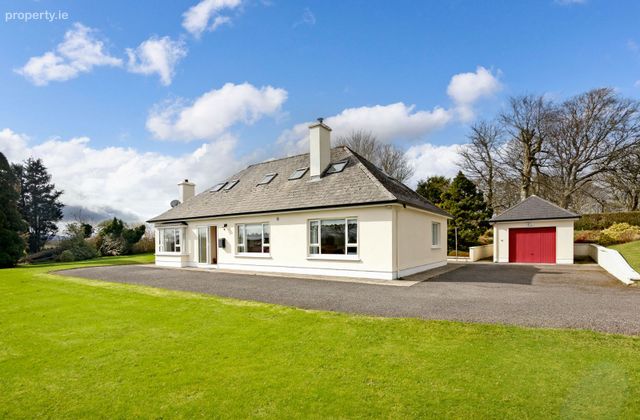 Oakfield, Sligo, Carrowmore, Co. Sligo - Click to view photos
