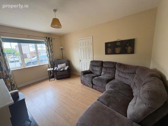 24 Deerpark Avenue, Castlepark, Mallow, Co. Cork - Image 5