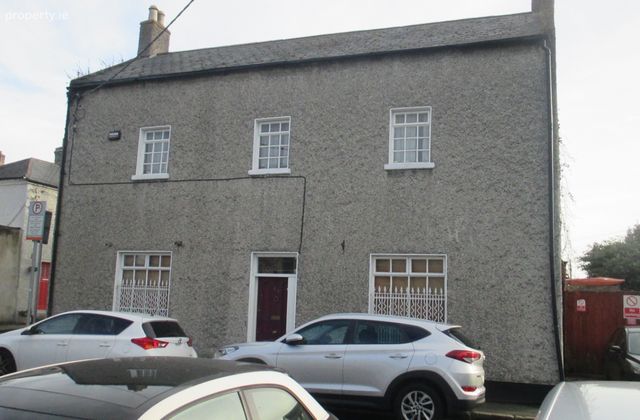 48 Maiden Row, Dublin 20, Chapelizod, Dublin 20 - Click to view photos