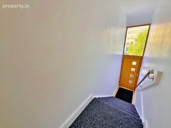 18 Olcovar, Shankill, Dublin 18 - Image 2